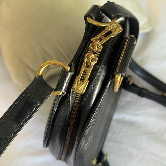 LOUIS VUITTON Vintage Epi Mabillon - Picture 5 of 7